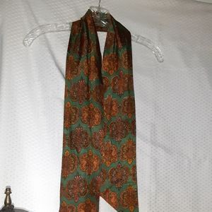 Vintage 1960's Paisley Ascot satin